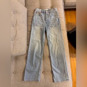 Aritzia Denim Forum the Arlo High Rise Straight 28L Women's Size 25 Light Wash